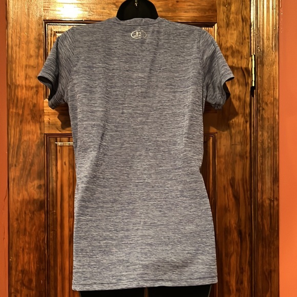 Under Armour  Heat Gear Short Sleeve - Picture 3 of 5